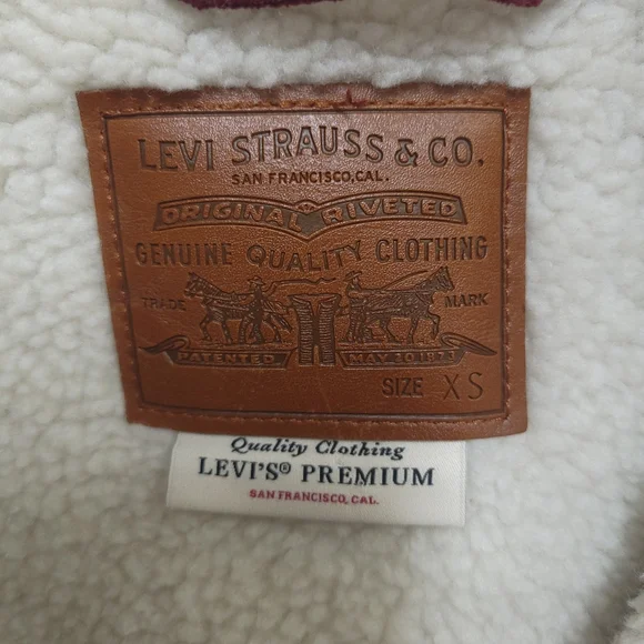 NWT Levi's Original Trucker Jacket Corduroy Sherpa Women's XS Irregular Burgundy - Picture 12 of 16